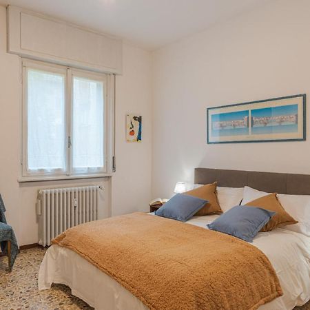 Lovely & Quiet Apartment - With Balcony & Parking Como Exterior foto